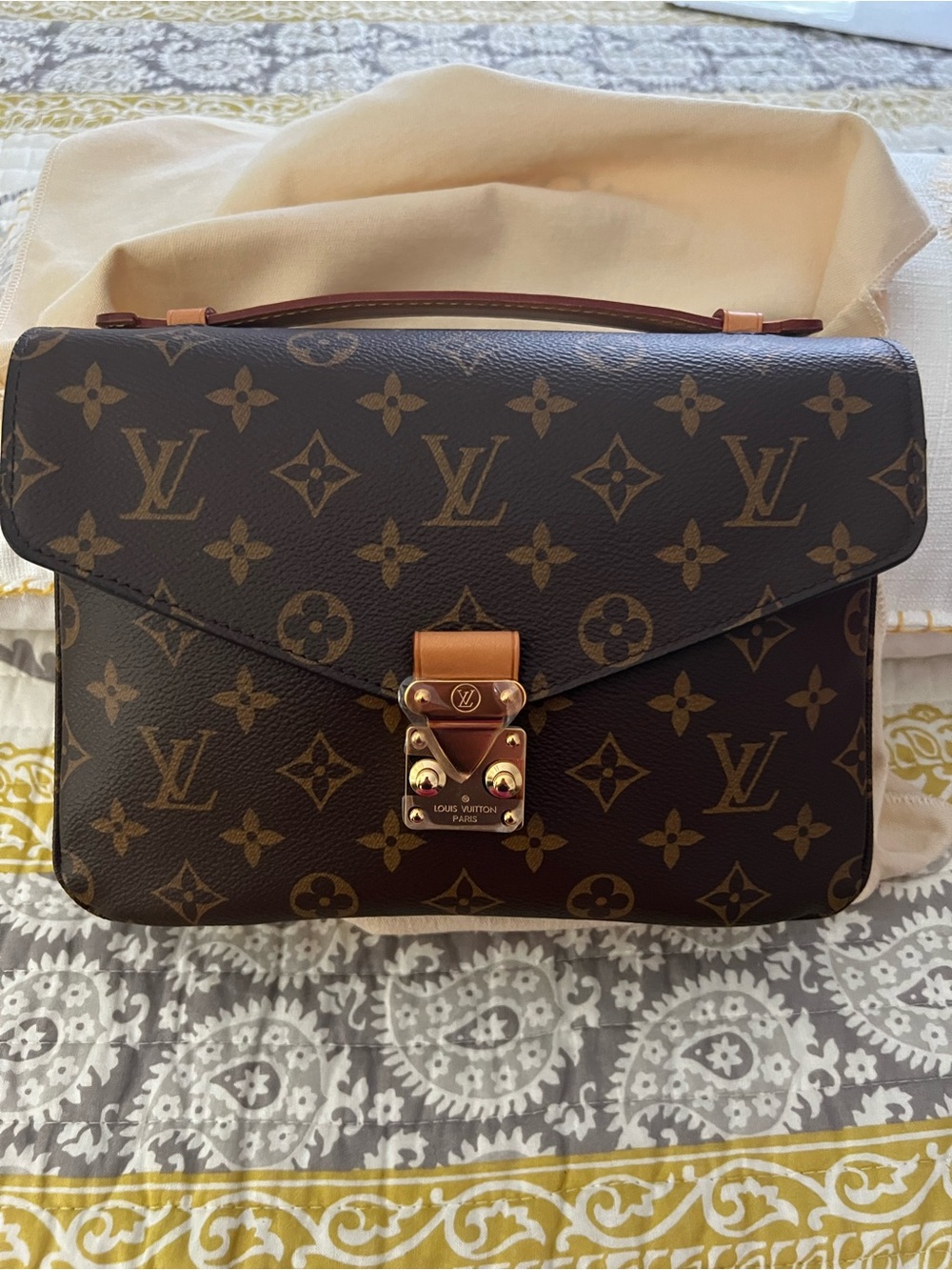 Louis Vuitton Monogram Pochette Metis Crossbody - Brown with Gold Hardware